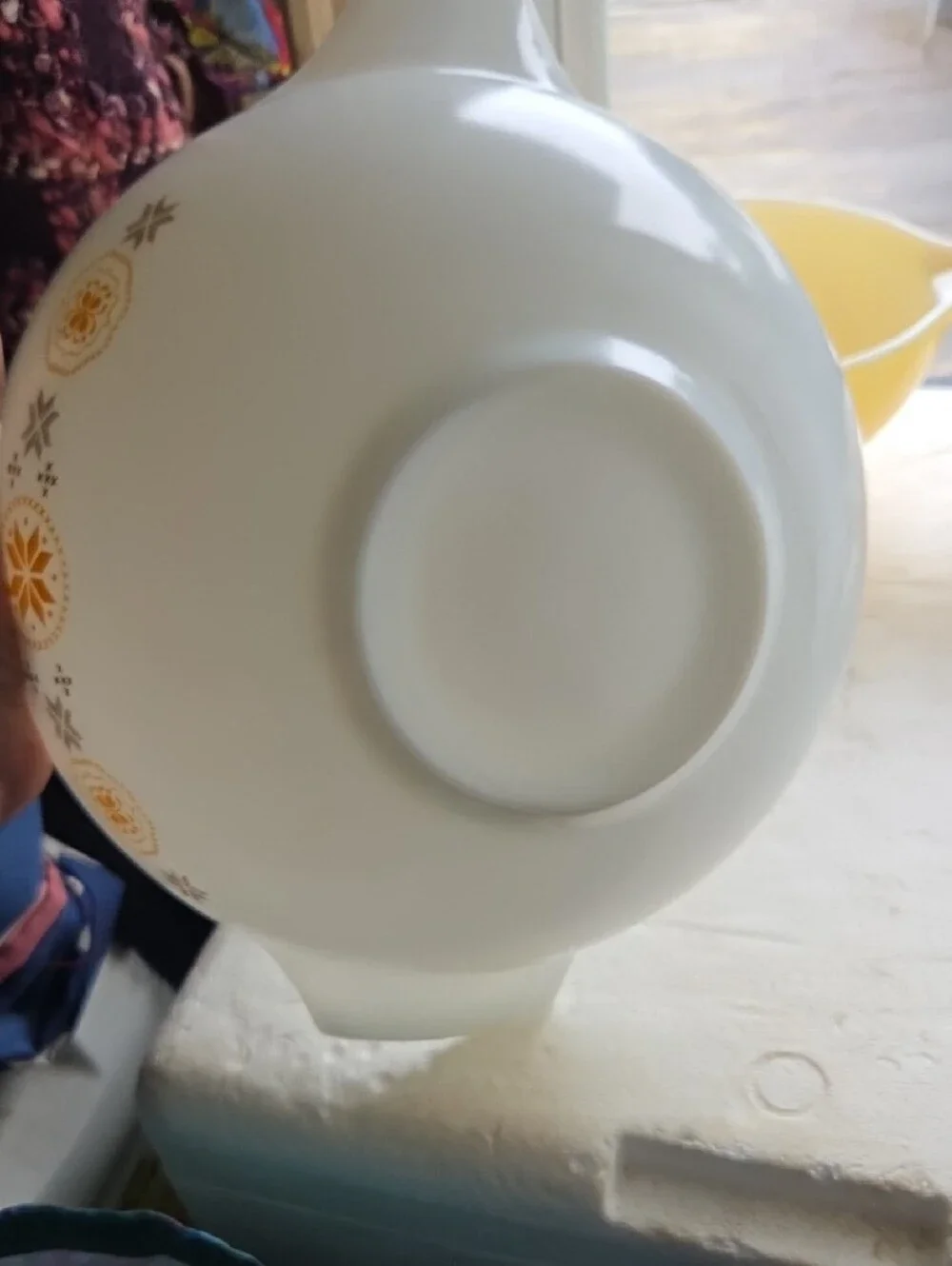 Pyrex three mixing
